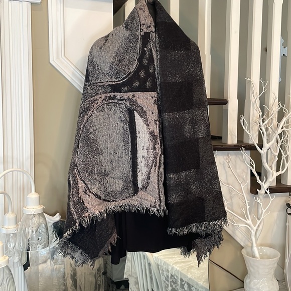 Aritzia Wilfred Haus Party Wrap Shawl Scarf “It’s a Party” 😁 BNWOT - Picture 5 of 8